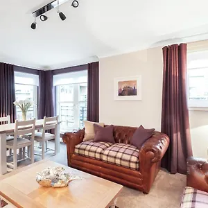 The Botanist Old Town 2 Bedroom Lift Parking , Edinburgh United Kingdom