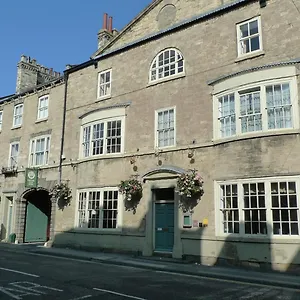 Orchard Club 4*, Knaresborough United Kingdom